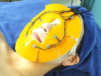 セレブヒルズ 札幌本店(Celeb Hill's)の写真/最先端の抗体美容で究極の肌質改善◎マシンの振動で、深部まで美容液を浸透、潤い溢れる美肌へ！効果実感◎