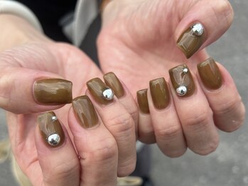 ミッタ 戸坂店(Mitta)の写真/トレンドを押さえたシンプルネイル＊オフィスやどんなファッションにも似合うデザインでワンランク上に！