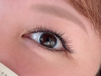 ヒロイン(HEROINE)の写真/【新規人気】黒ダブルフラットから、さらに抜け感を求める方へ！持続×カラーで上品に垢抜ける♪
