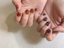 オーク 戸塚(OAK)/ラインアート　アシメネイル