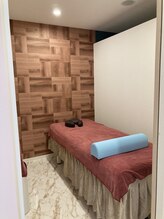 アウイナイト(Hauynite)/全身脱毛・パーツ脱毛