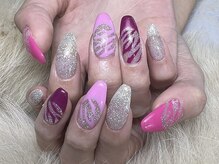 ヘアーアンドネイル ルシア(Hair&Nail Lucia)/ゼブラ柄ネイル