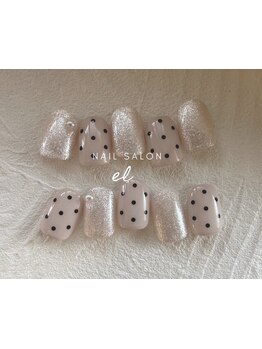 シンプル系（オフィス・日常）が得意