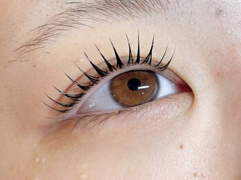バタフライ 平塚店(Butterfly)の写真/似合わせまつ毛パーマで垢抜けeyeに♪
自然なのにしっかり盛れるお目元へ◎
