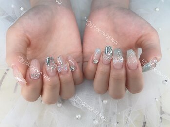 ココナッツネイル/
