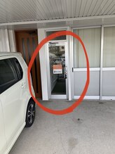 距骨サロン 岡山店）/店舗入口　