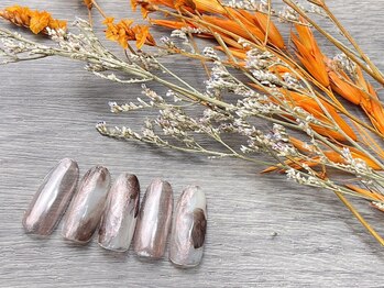 ネイルサロン&スクール ジーナ(GINA)/10月１２種類から選べるデザイン