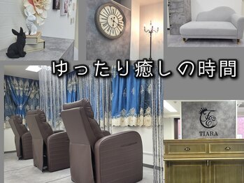 ティアラ バイ エミタス(TIARA by emi+)/店内シャビーシックで大人可愛い