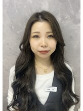 リリ 香椎店(ReRe) Designer 岡村