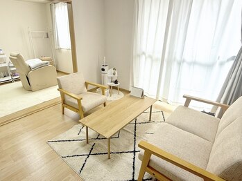 eyelash salon sopoの写真/【完全予約制/女性専用】1名限定のプライベート空間でご褒美時間♪ドレッサー完備なのでお出かけ前にも◎