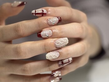 アトリエ エース(ACE)の写真/熟練の技術が光る繊細な手描きアートが大人気！フィルイン対応で自爪を傷めず理想のデザインを長く楽しむ★