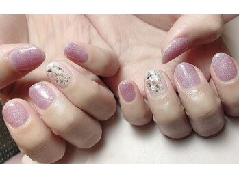 ジェイノヴァール(Jnovart)/