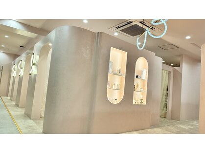 ラッシュ(RLASH)の写真