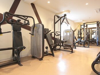 パーソナルトレーニングジム ブカツ(BUKATSU)/豊富なマシンの数々