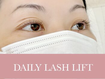 デイリー ラッシュ(DAILY LASH)/