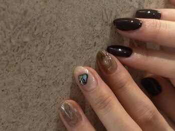 ラヴェラトウキョウ 青山店(la vela tokyo)の写真/季節やトレンドを取り入れたデザインで見るたびに気分が上がる指先を*カラー,デザインのご相談もお気軽に♪