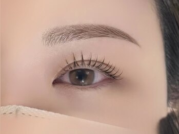 アンフルール 心斎橋店(Une fleur)の写真/理想的な美人顔へ導く◎ご希望にぴったり寄り添う似合わせ美眉アイブロウデザインをご提案♪更に美人顔へ＊