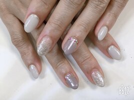 ベージュネイル