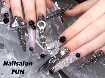 ファン(FUN)の写真/【ド派手ネイルは当店にお任せ♪】デザインやパーツの種類も豊富!つけ放題メニューで理想のお手元に★