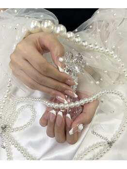 クイーンズネイル(Queeens nail)/ワンカラー込バーチャルフレンチ