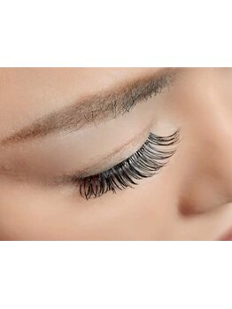 ボリュームのある目元にしたい