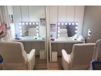 エクシアホワイトニング 代々木店/ホワイトニング店内