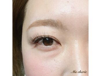 マ シェリ(Ma cherie)/３Dボリュームラッシュ