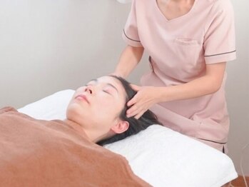シーアンドエム(C&M)の写真/【眼精疲労・不眠に】ドライヘッド×デコルテのWケア!首肩のハリも解消しスッキリ軽い身体を実現☆