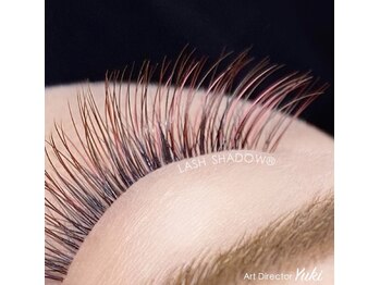 イリゼ 香椎駅前店(iris’ee)/ラッシュシャドウ