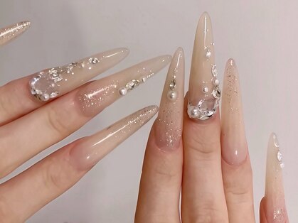 Nail Raviel 浦安店の写真