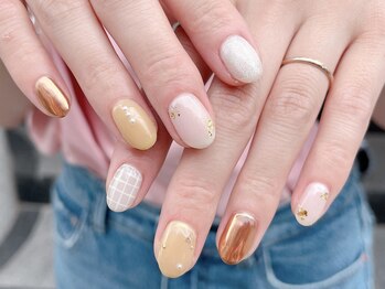 周りと被らないおしゃれネイル