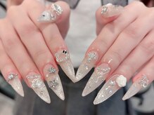 イーズン(EASEN)の雰囲気(ワンホンネイル、キラキラネイル…)