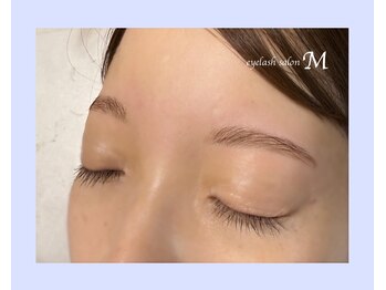 エム(M)/【ハリウッドブロウリフト】