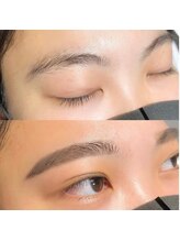 クレビア(CreBiA)/眉毛スタイリング