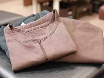 藤が丘名倉堂鍼灸接骨院/お着替えをご用意しています