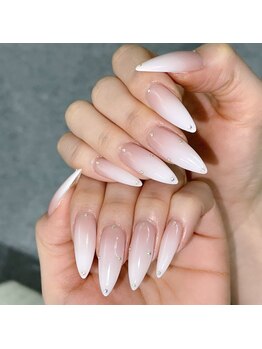 クイーンズビューティーサロン 新宿本店(Queen's beauty salon)/チップ長さ出し+アート&つけ放題