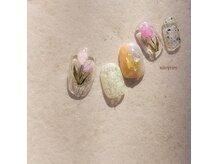 シルニー リム(Silny rim)/アシンメトリーニュアンスネイル