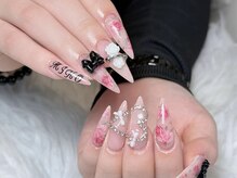 Eli Nails 新宿【エリネイルズ】《長さだし専門店/つけ放題/持ち込み/スカルプ》/ハート、バラ、キラキラ