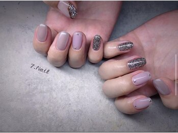 ナナネイル(7.Nail)/アシンメトリーネイル