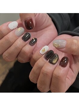 ショートネイルデザインが豊富