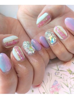 トータルサロン 白べぇーっ プラス/キラキラネイル☆