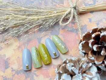 ネイルサロン&スクール ジーナ(GINA)/10月１２種類から選べるデザイン