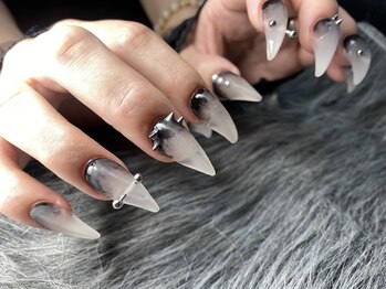 ナッティーキャット(Nutty cat)