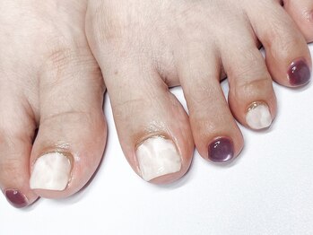 アップリップスダブリュー(Uplips.w)/