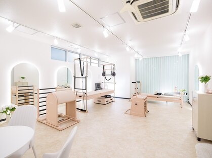 〈パーソナルマシンピラティス〉pique pilates 福岡店【ピケピラティス】の写真
