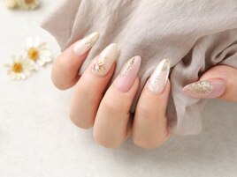 ラメぷっくりニュアンスnail