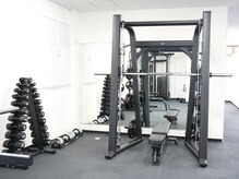 リフォートジム(Reffort GYM)の雰囲気（定期的に清掃も行っているので快適な環境でトレ-ニングできる!!）