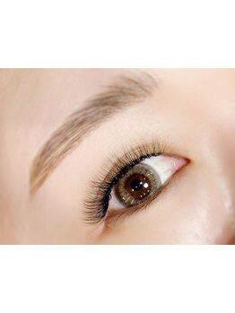 ボリュームのある目元にしたい