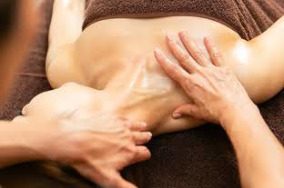 【当日予約限定】頭痛ケアに全身リンパボディ+炭酸スパ！60分 \6,980