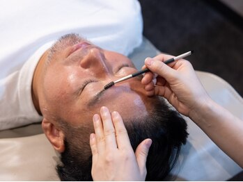 回復処 津田沼店の写真/【メンズ専門店OPEN】眉が薄い方濃い方もプロにお任せください★お悩みを解消し自眉を活かしたモテ眉へ！